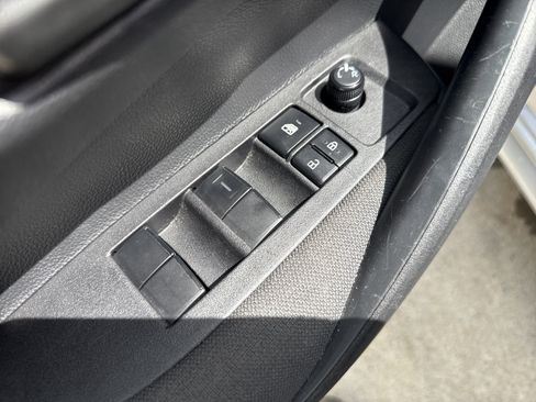 Used 2025 Toyota Corolla LE FWD image 14