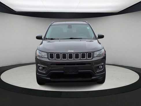 Used 2019 Jeep Compass Latitude w/ Popular Equipment Group image 3