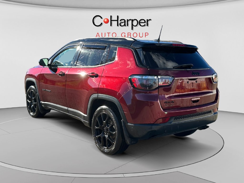 Used 2022 Jeep Compass Latitude AWD/4WD image 5