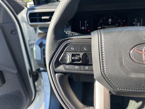 Used 2025 Toyota 4Runner SR5 image 17