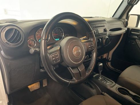 Used 2017 Jeep Wrangler Unlimited Sport w/ Quick Order Package 24S AWD/4WD image 19