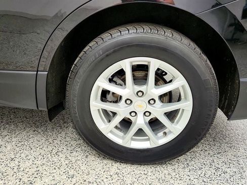 Used 2023 Chevrolet Equinox LT AWD/4WD image 9