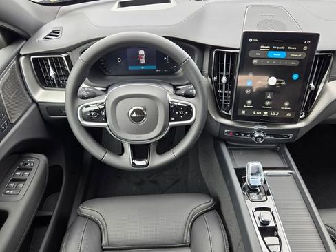New 2026 Volvo XC60 B5 Ultra w/ Protection Package Premier AWD/4WD image 16