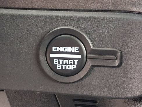 Used 2025 Ford Bronco Badlands AWD/4WD image 18