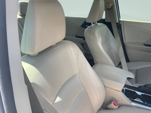 Used 2016 Honda Accord EX-L image 8