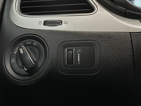 Used 2018 Dodge Journey SE w/ Popular Equipment Group image 21