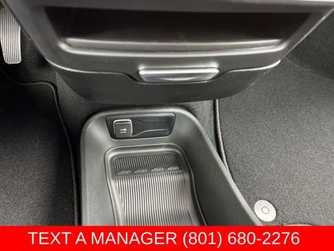 New 2026 Chrysler Pacifica Select FWD image 24