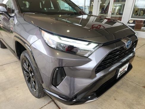 Used 2024 Toyota RAV4 SE w/ Weather Package AWD/4WD image 8