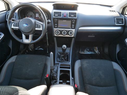 Used 2017 Subaru Crosstrek 2.0i Premium image 13