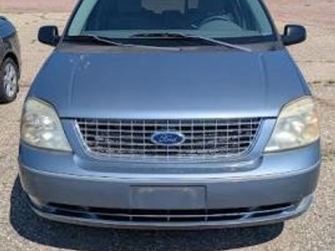Used 2004 Ford Freestar SEL FWD image 5