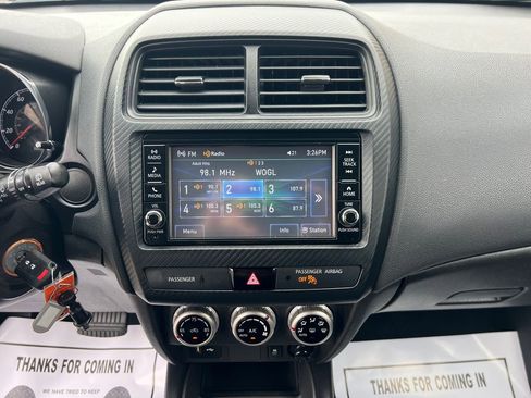 Used 2020 Mitsubishi Outlander Sport ES image 19
