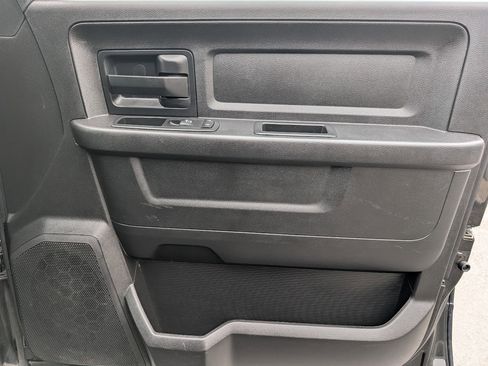 Used 2017 RAM 2500 Tradesman w/ Popular Equipment Group image 9