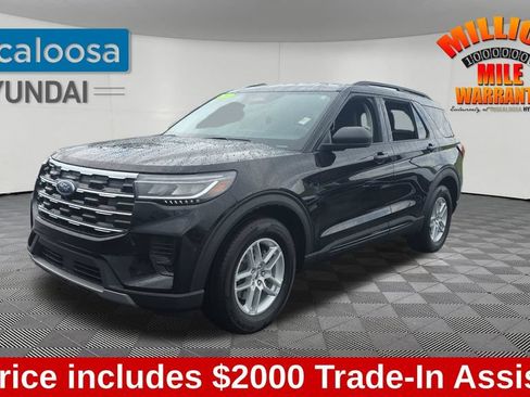 Used 2026 Ford Explorer Active RWD image 3