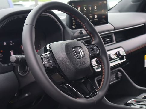 New 2026 Honda Pilot Sport image 20