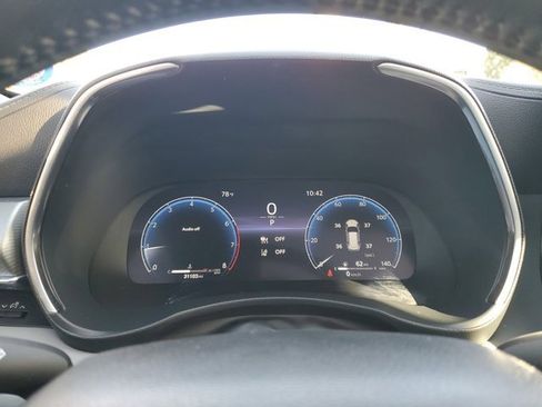 Used 2023 Toyota Highlander Platinum image 15