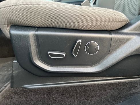 Used 2018 Ford F150 XLT w/ Equipment Group 302A Luxury image 33