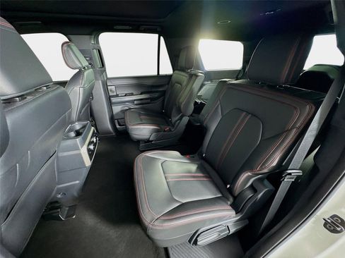 Used 2024 Ford Expedition Limited RWD image 25