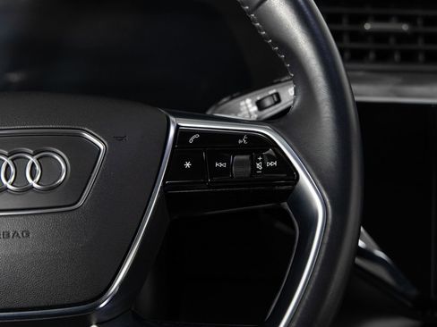 Used 2021 Audi e-tron Premium w/ Convenience Plus Package image 30