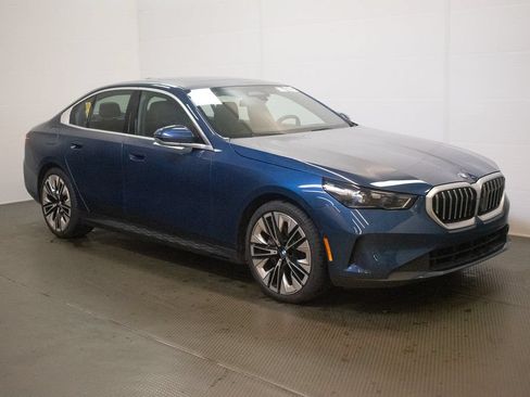 Used 2026 BMW 540i xDrive AWD/4WD image 1