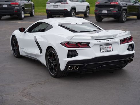 Used 2023 Chevrolet Corvette Stingray Premium Cpe w/ Z51 Performance Package RWD image 5