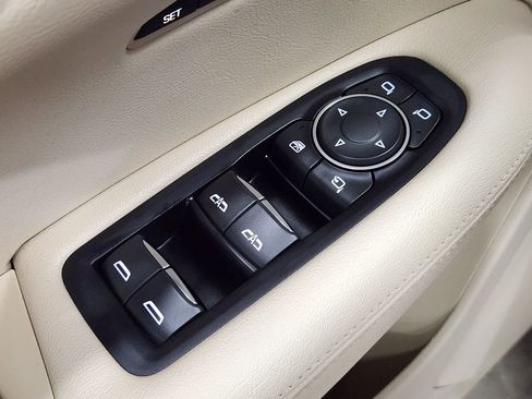 Used 2018 Cadillac XT5 Premium Luxury FWD image 44