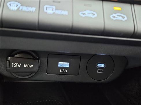 New 2026 Hyundai Elantra Sport FWD image 18