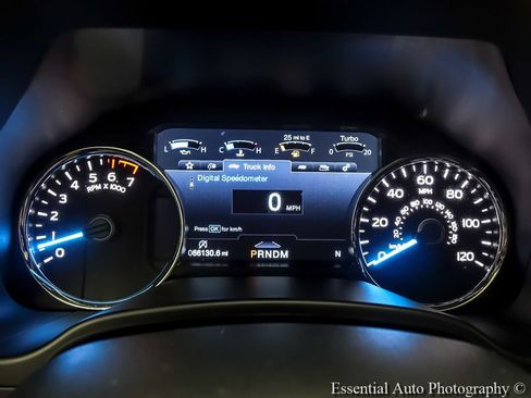 Certified 2019 Ford F150 Lariat w/ Equipment Group 502A Luxury AWD/4WD image 15