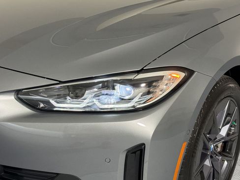 Used 2023 BMW i4 eDrive35 RWD image 11