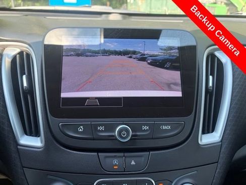 Used 2024 Chevrolet Malibu LT FWD image 20