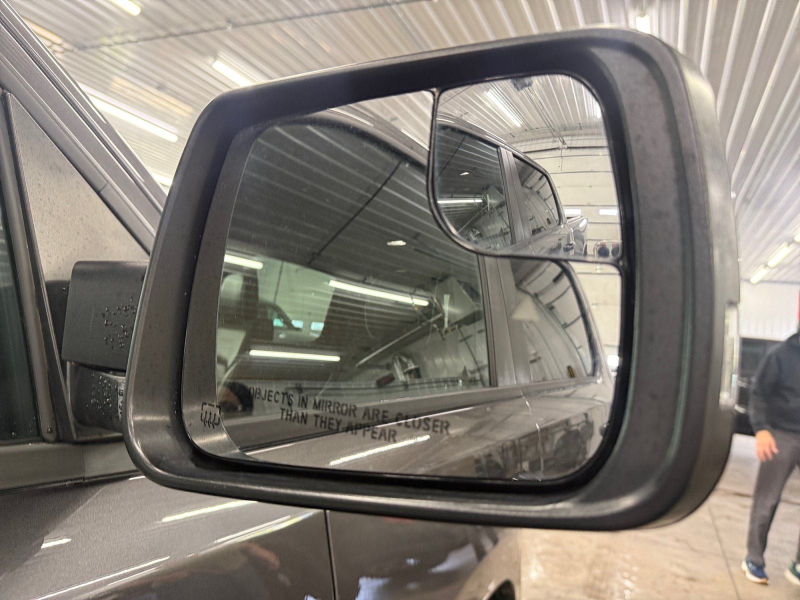 Used 2024 RAM 1500 Laramie AWD/4WD image 31