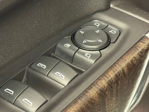 Used 2021 GMC Sierra 1500 Denali AWD/4WD image 12