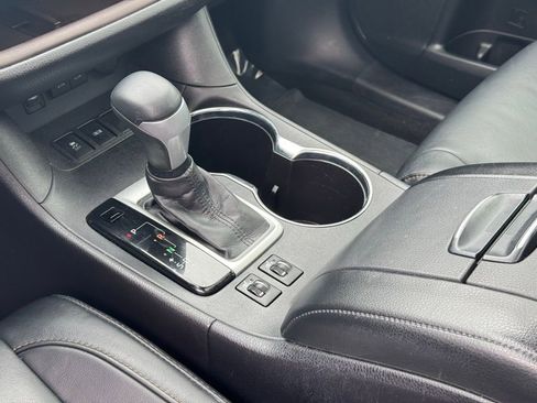 Used 2018 Toyota Highlander XLE image 24