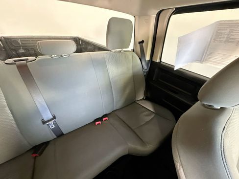 Used 2016 RAM 3500 Tradesman w/ Chrome Appearance Group AWD/4WD image 14