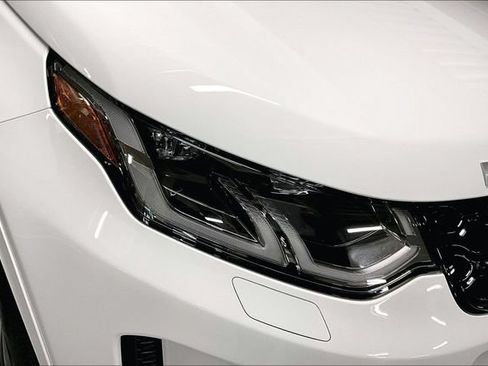Certified 2025 Land Rover Discovery Sport S AWD/4WD image 28