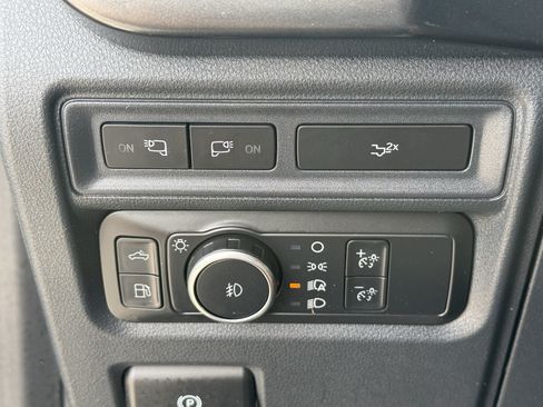 Used 2022 Ford F150 XLT w/ Equipment Group 302A High AWD/4WD image 26