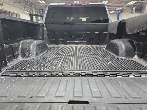 Used 2024 GMC Sierra 1500 SLT AWD/4WD image 12