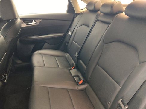 Used 2019 Kia Forte EX FWD image 18
