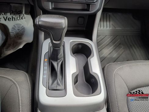 Used 2016 Chevrolet Colorado LT AWD/4WD image 18