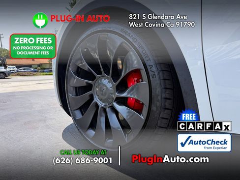 Used 2022 Tesla Model Y Performance AWD/4WD image 6