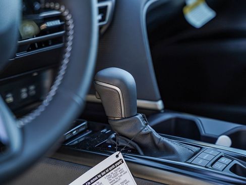 New 2026 Toyota Camry Hybrid FWD image 25