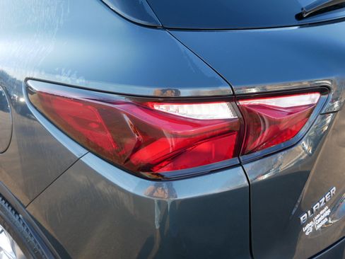 Used 2019 Chevrolet Blazer LT image 17