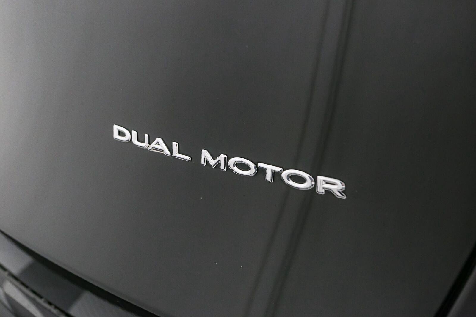 Used 2021 Tesla Model Y Long Range AWD/4WD image 10