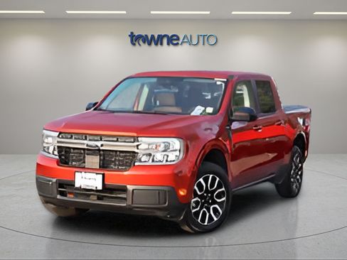 Used 2024 Ford Maverick Lariat FWD image 2