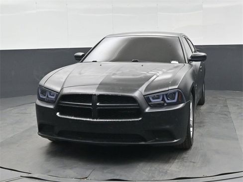Used 2012 Dodge Charger SE image 8