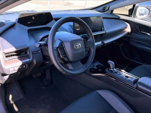 Used 2023 Toyota Prius Limited w/ Limited Premium Package image 18