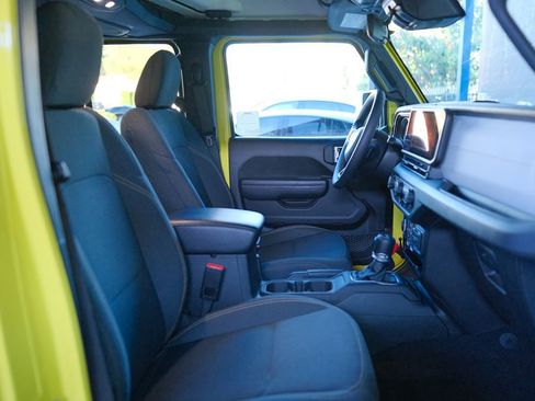 Used 2024 Jeep Wrangler Sport S w/ LED Headlamp & Fog Lamp Group image 32