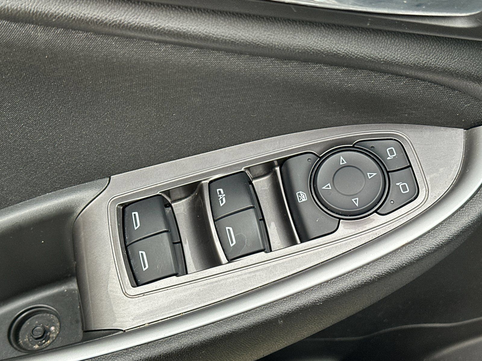 Used 2025 Chevrolet Malibu LT FWD image 11
