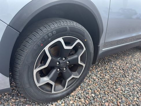 Used 2013 Subaru Crosstrek 2.0i Premium AWD/4WD image 19