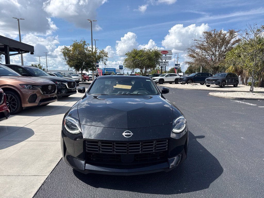 Used 2023 Nissan Z w/ Floor Mat Package (L93) RWD image 2