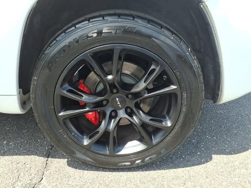 Used 2017 Jeep Grand Cherokee SRT AWD/4WD image 19